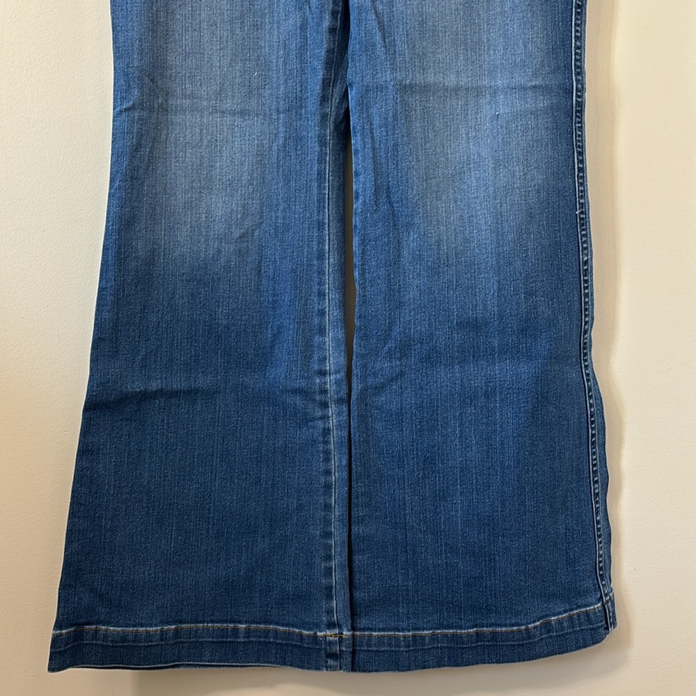 SPANX Shape EveryWear Flare Jeans Vintage Indigo Size 2X - Picture 4 of 11
